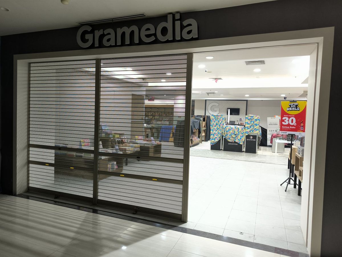 Gramedia Mega Mall - Dokumentasi Proyek